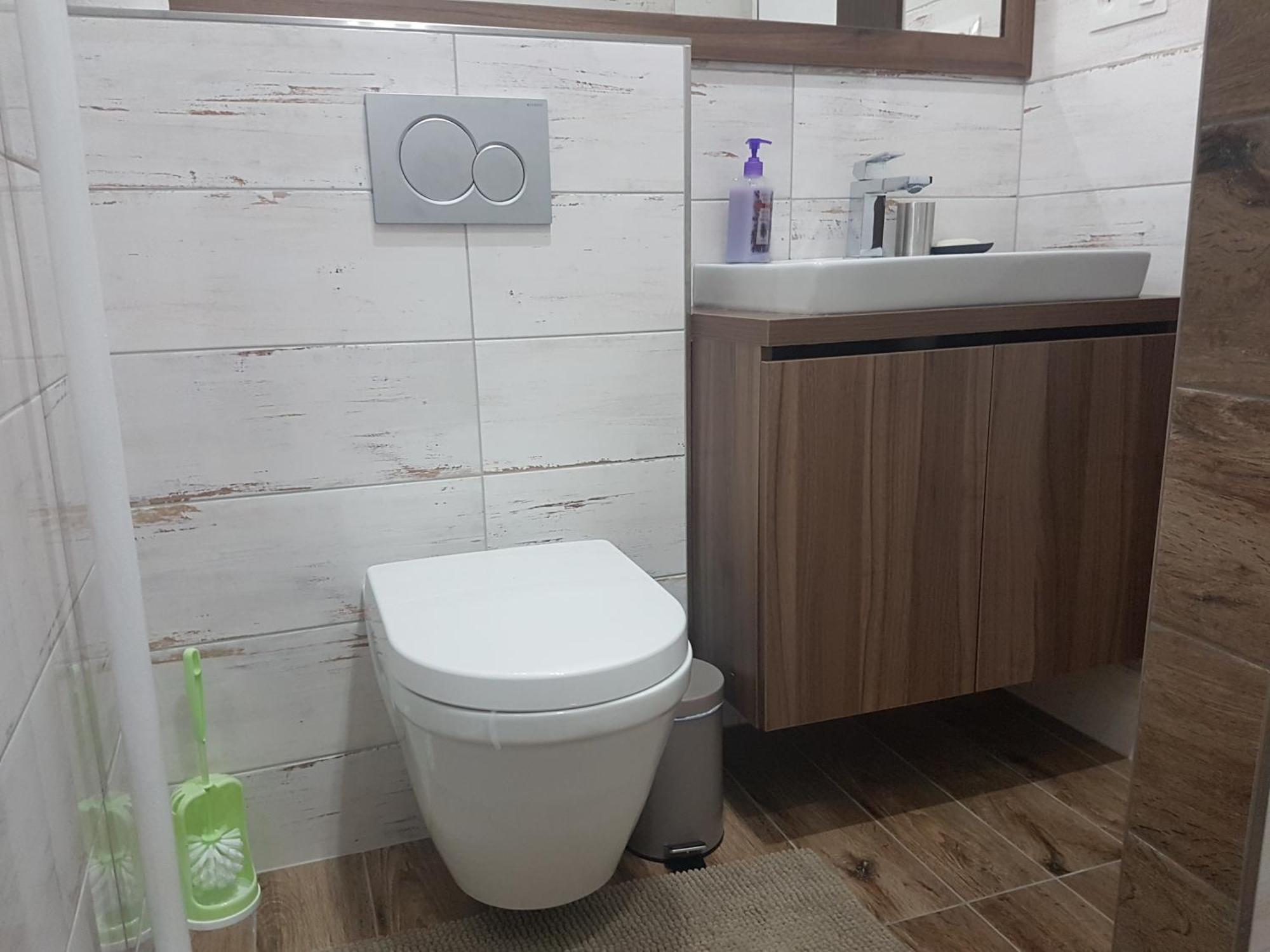Apartmany U Skanzenu รอชนอฟ ป็อด ราดโฮชติเย็ม ห้อง รูปภาพ